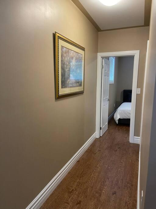 Cozy 2 Bedroom Home In Chatham - Left Side מראה חיצוני תמונה